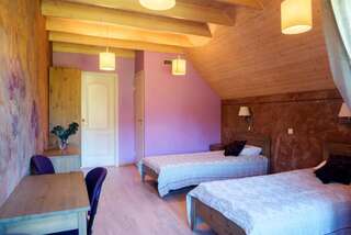 Гостевой дом Altmõisa Guesthouse Tuuru Двухместный номер с 2 отдельными кроватями и дополнительной кроватью-5